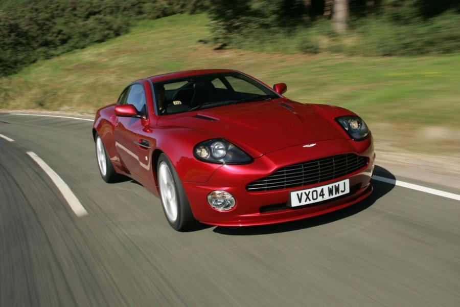  Aston Martin V12 Vanquish S 2004 года  (UK) (фото 13 из 37)